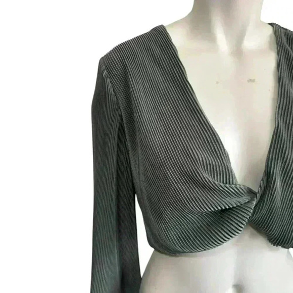ASTR The Label “Cataleya” crop bra top plisse twist dark sage satin womens small - Picture 7 of 14